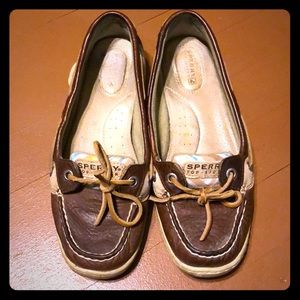 Sperry boar shoes